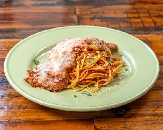 FULL TRAY POLLO PARMIGIANA.